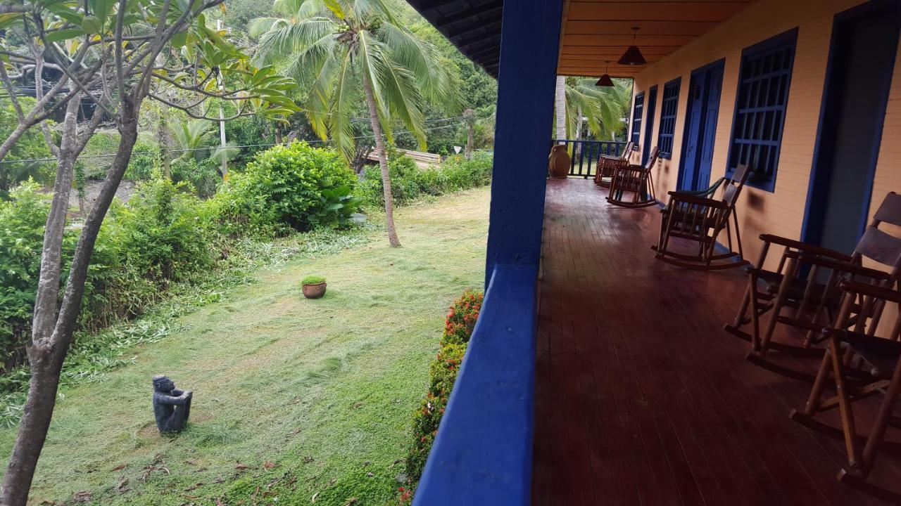 Hotel Los Mangos モンテスマ エクステリア 写真