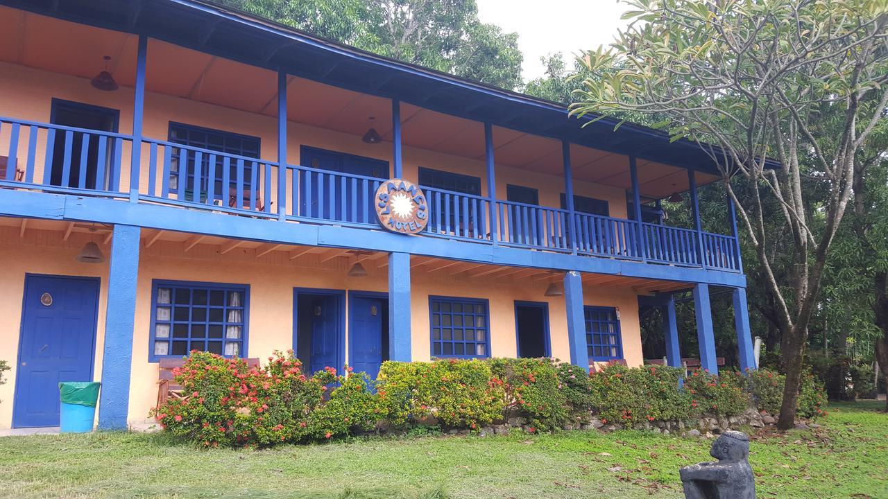 Hotel Los Mangos モンテスマ エクステリア 写真