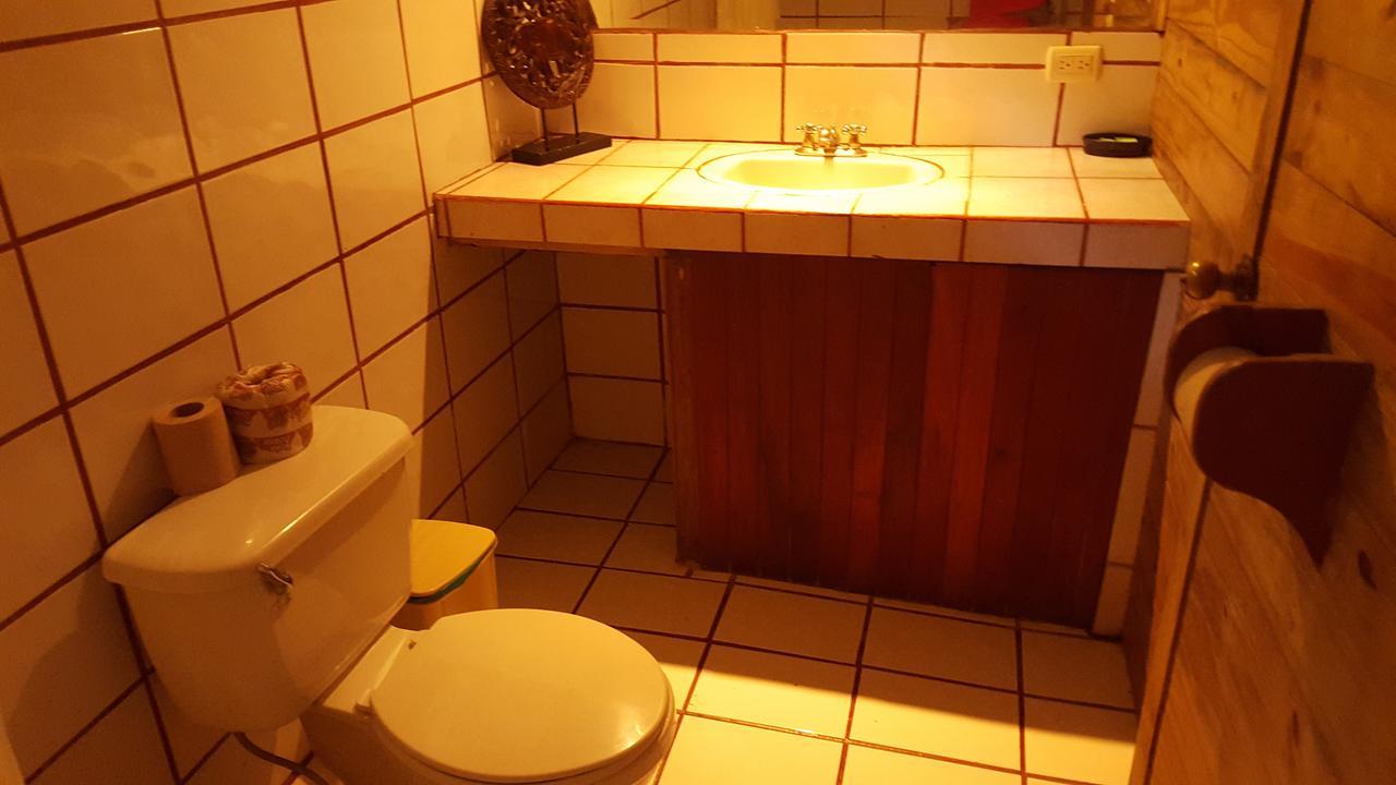 Hotel Los Mangos モンテスマ エクステリア 写真