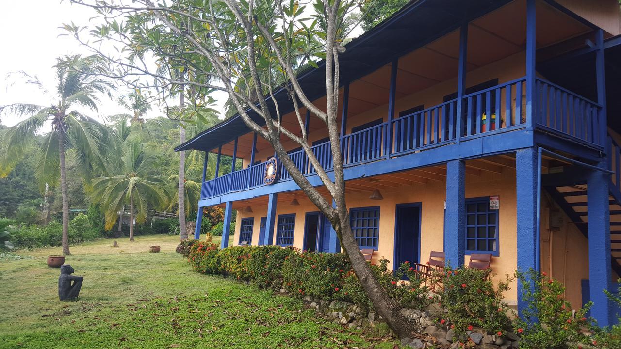 Hotel Los Mangos モンテスマ エクステリア 写真